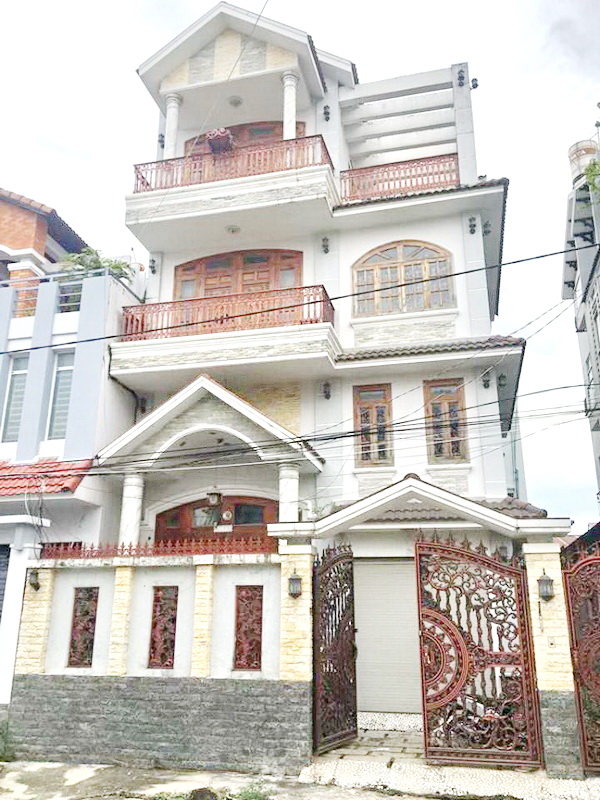 Bán biệt thự 4 tầng hẻm 160 Nguyễn Văn Quỳ quận 7. 