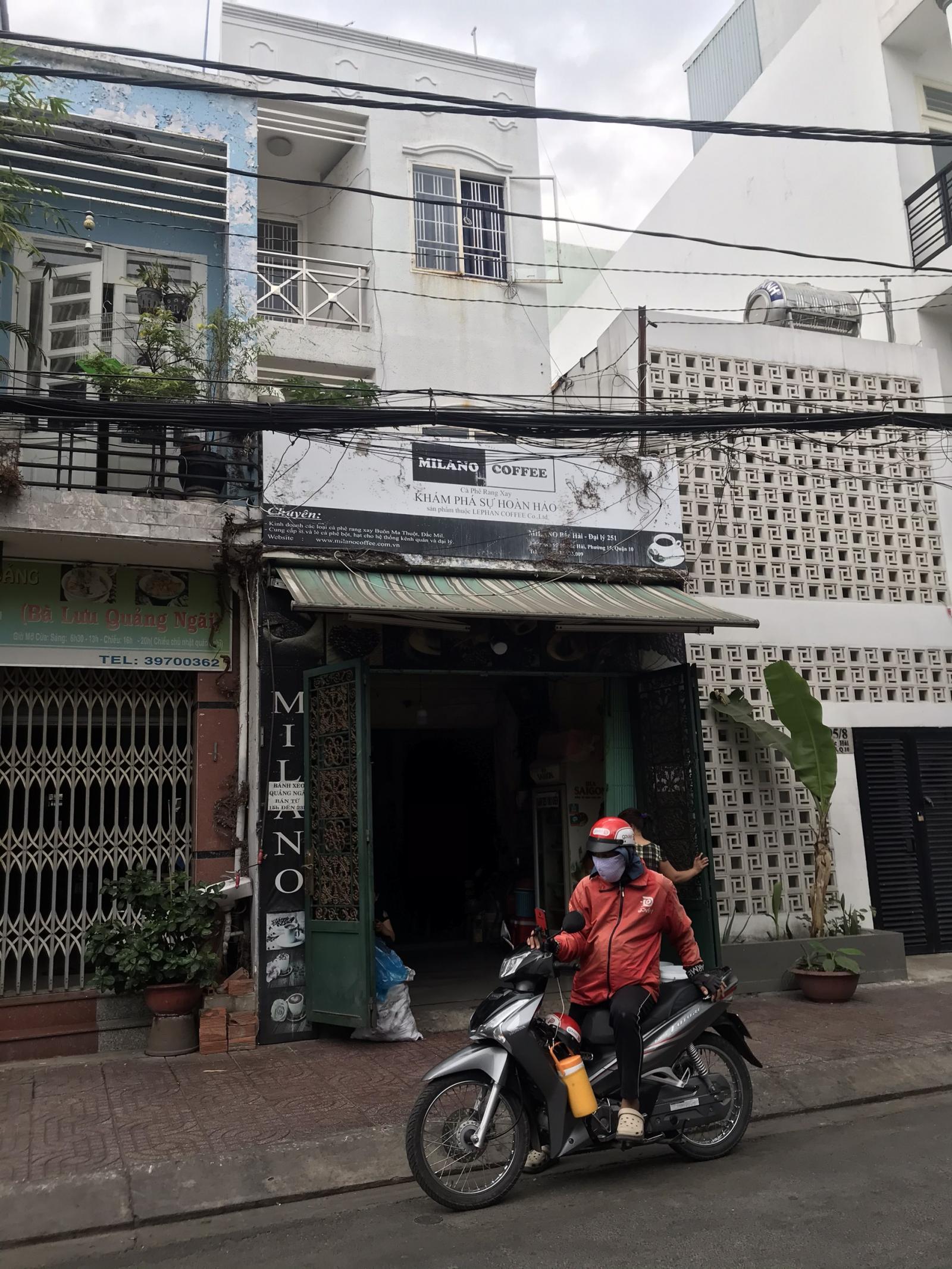 Bán nhà mặt tiền đường Nguyễn Thái Học Q.1,DT:4.2x12 – 5 lầu .