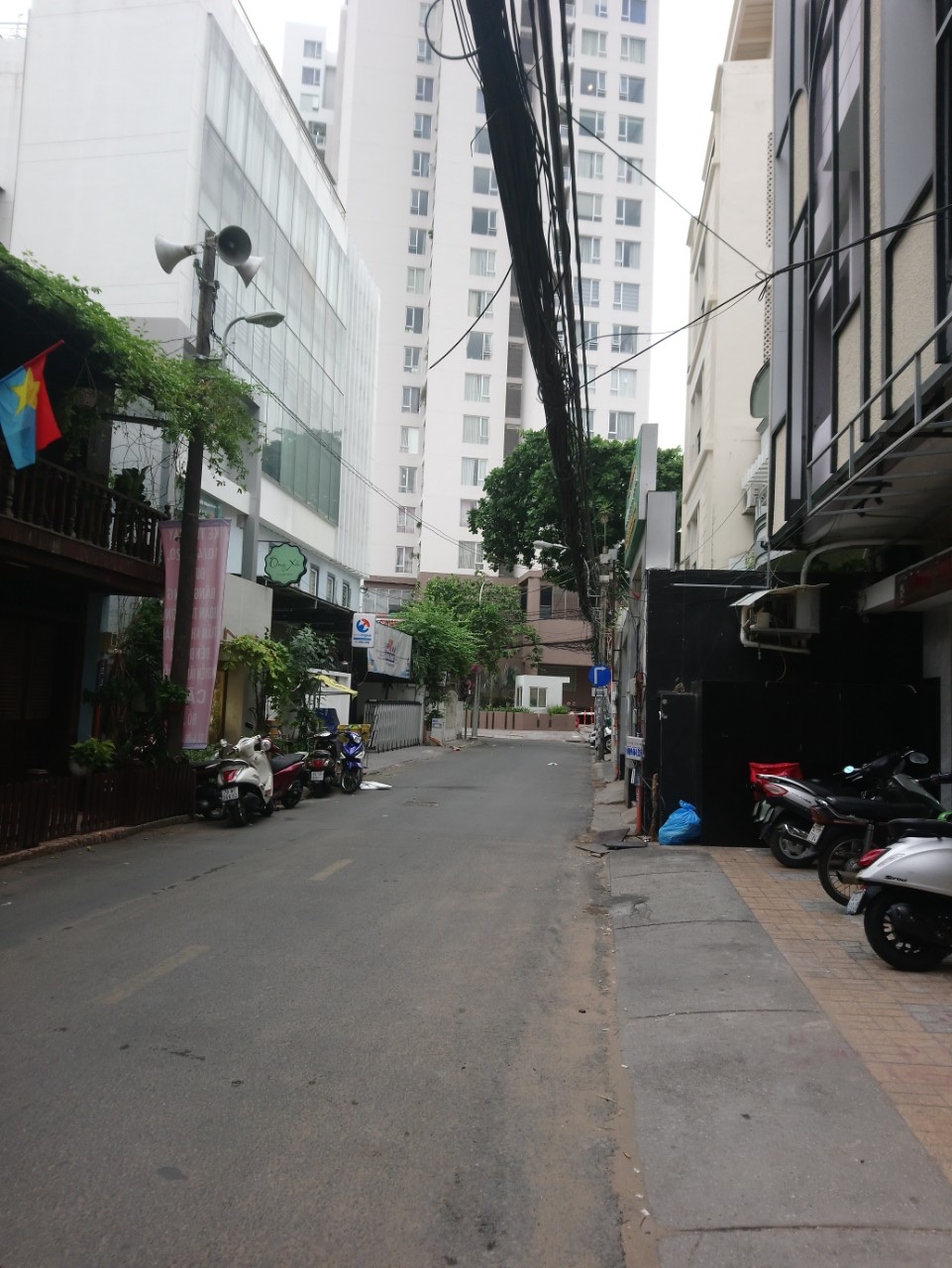 Bán nhà MẶT TIỀN đường Đặng Dung, P. Tân Định, Quận 1.