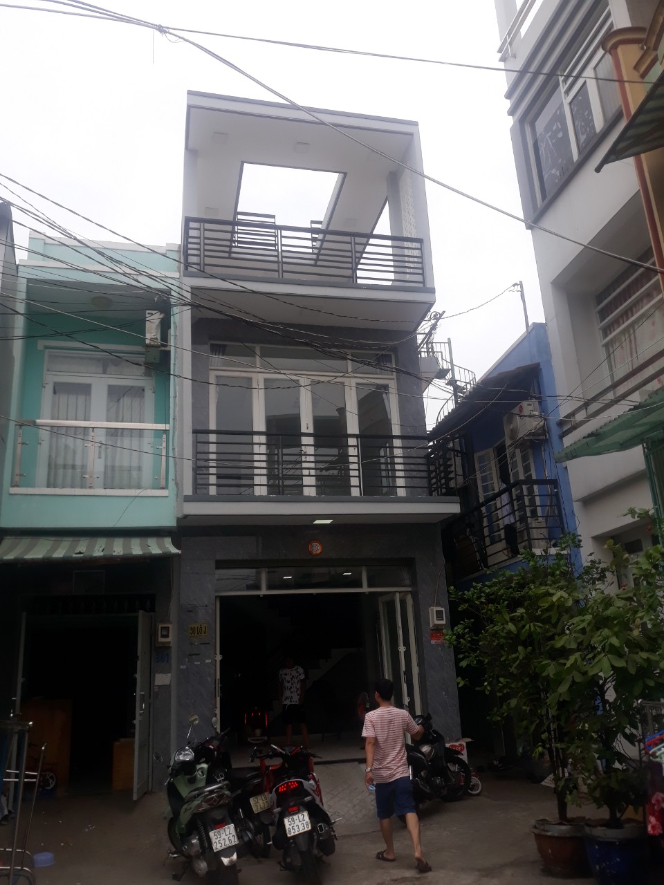 Nhà HXH sầm uất 449 Sư Vạn Hạnh xe hơi tránh nhau, diện tích lớn mà giá chỉ 25.2 tỷ