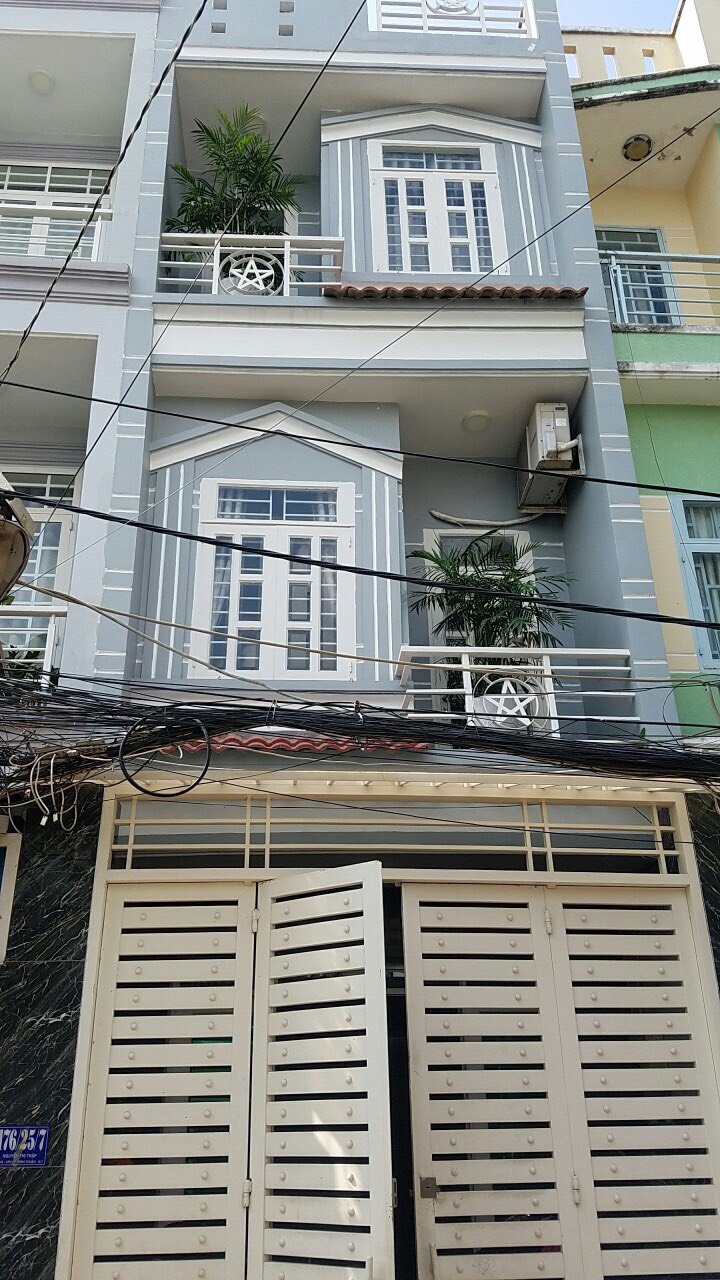 Bán nhà hẻm 176 Nguyễn Thị Thập, Quận 7, Dt 4x14m, 3 lầu. Giá bán nhanh 5,2 tỷ