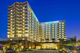 Bán khách sạn gần Chợ Bến Thành (Hầm 9 lầu 70 phòng) 2MT đường Lê Thị Riêng, Q.1, DT: 400m2 giá 275 tỷ