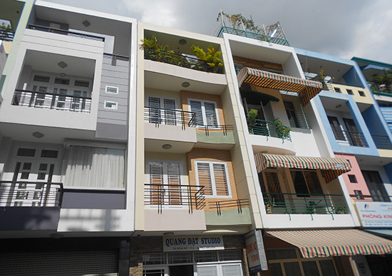 Bán nhà hẻm nhựa  10 m đường Thành Thái khu vực sang trọng nhất q10 DT 4,2 x16 nhá 3 tầng  giá 14,6 tỷ