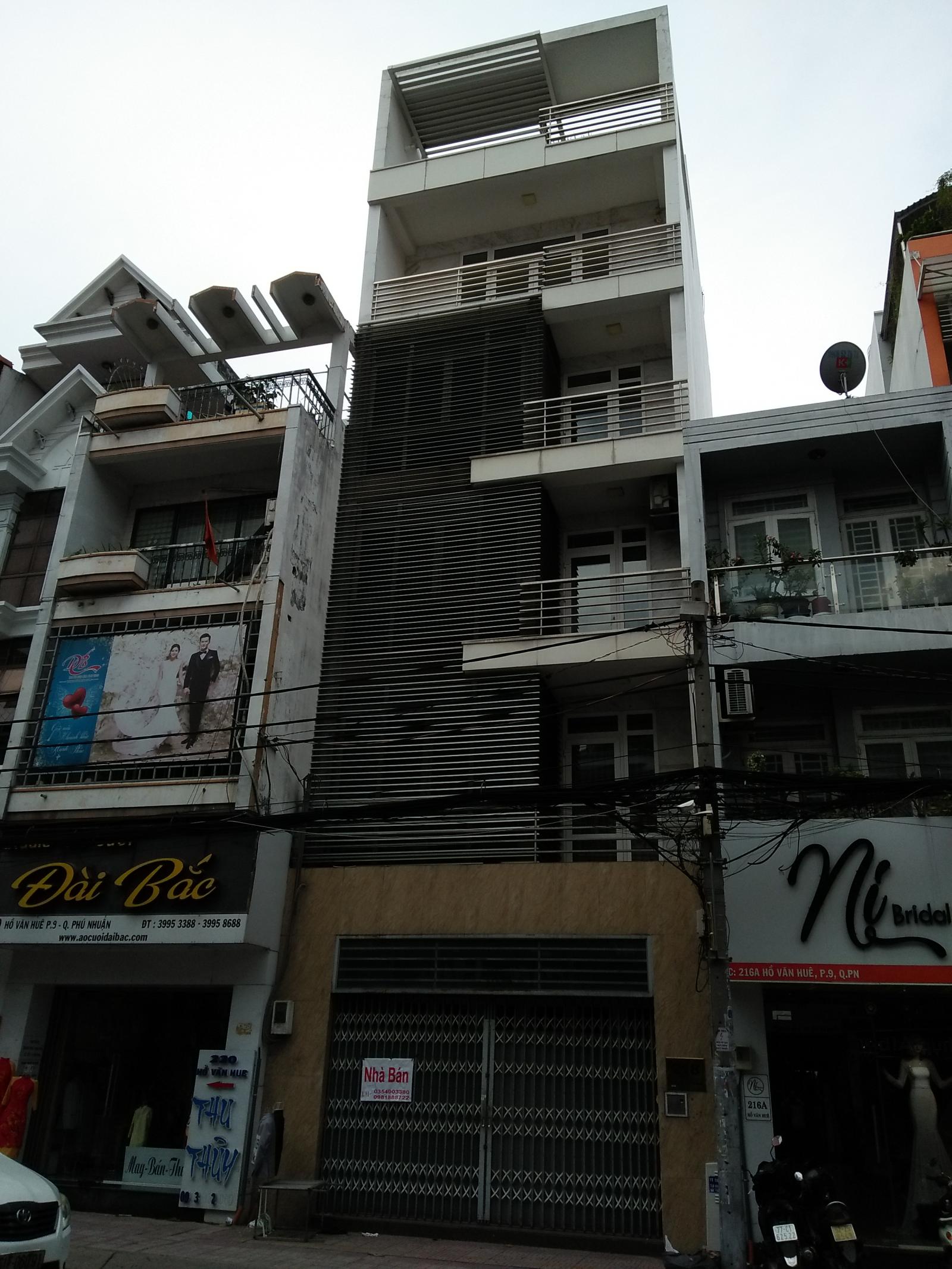 Bán nhà mặt tiền Hồ Văn Huê, phường 9, Phú Nhuận, tòa nhà 6 lầu 