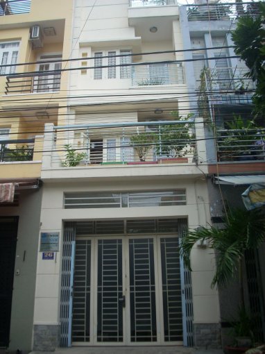 Bán nhà mặt tiền đường Nguyễn Trãi quận 5, DT:4.3x22.5 - giá rẻ nhất khu vực.