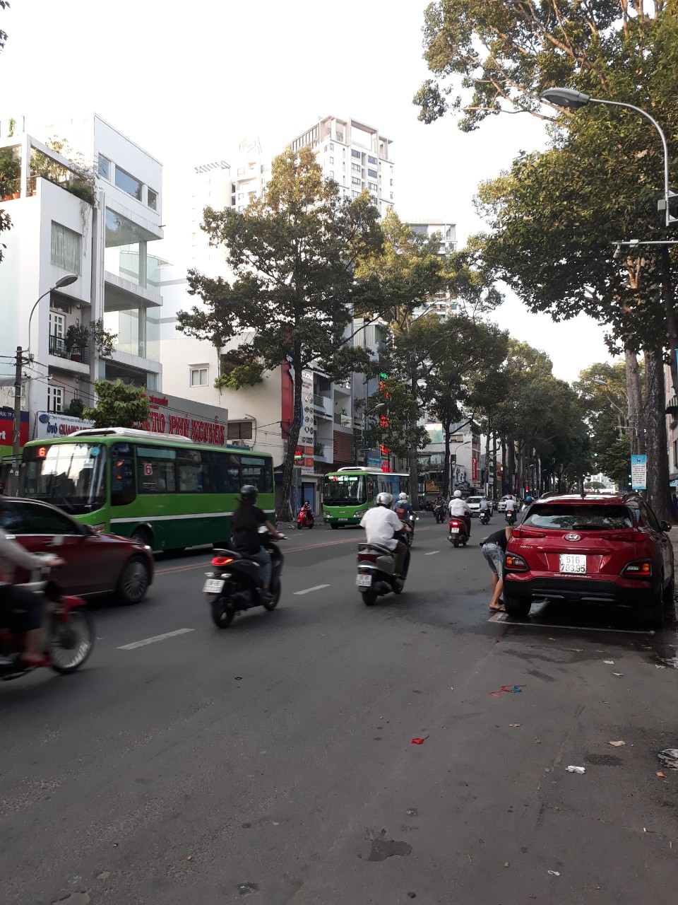 Nhà Mới 6 Lầu Thang Máy Mặt Tiền Tô Hiến Thành dt 4 x30m giá chỉ có 34 tỷ q10.