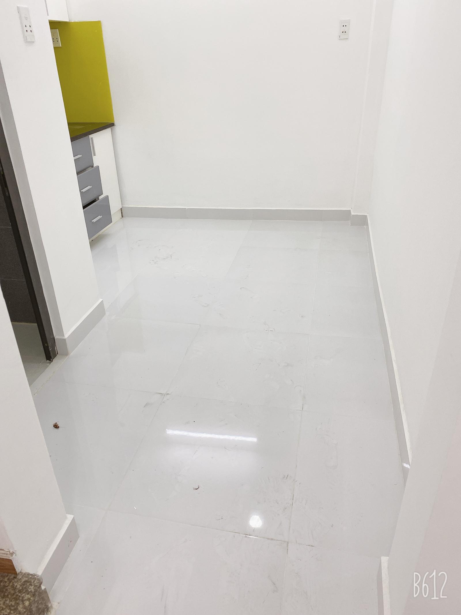 bán nhà khu vực kinh doanh  hẻm nhựa xe hơi đường 3-2 Q10,  DT 6X13 GIÁ 14,8 TỶ TL 