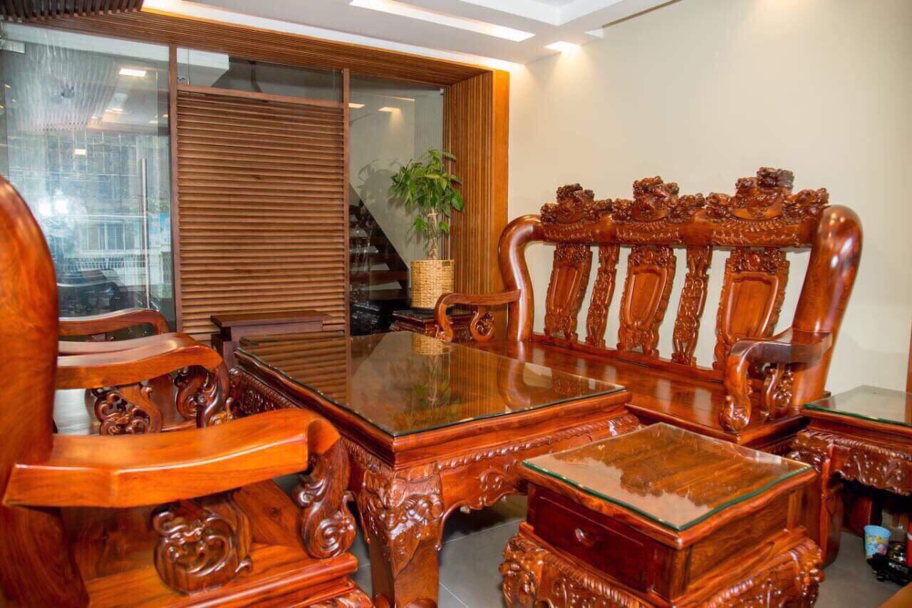 Bán nhà mặt tiền đường Hùng Vương-Lê Hồng Phong quận 10, trệt 5L, giá 17.7 tỷ, đầu tư kinh doanh tốt