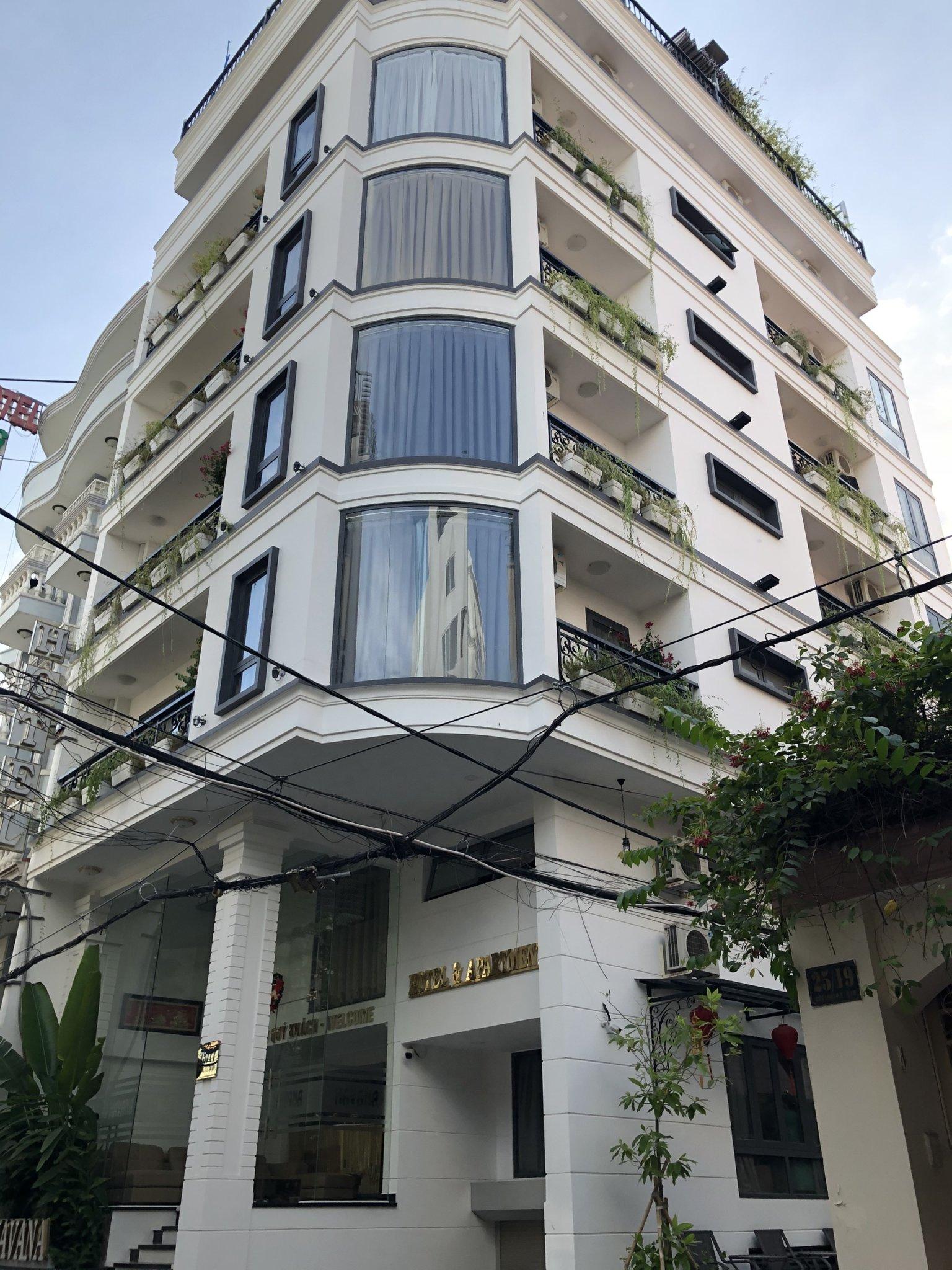Bán tòa căn hộ dịch vụ hẻm 345 Trần Hưng Đạo quận 1; Nhà 5 tầng 15 căn hộ full khách