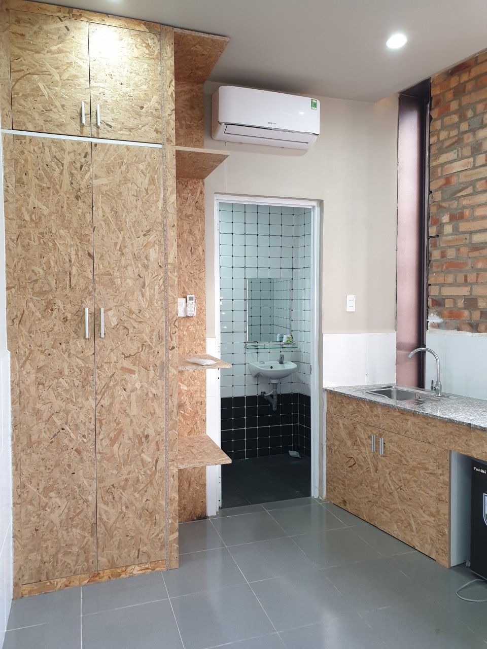 Bán nhà mới xây HXH Hoàng Hoa Thám, Bình Thạnh, giá 17 tỷ TL, thu nhập  80tr/tháng.