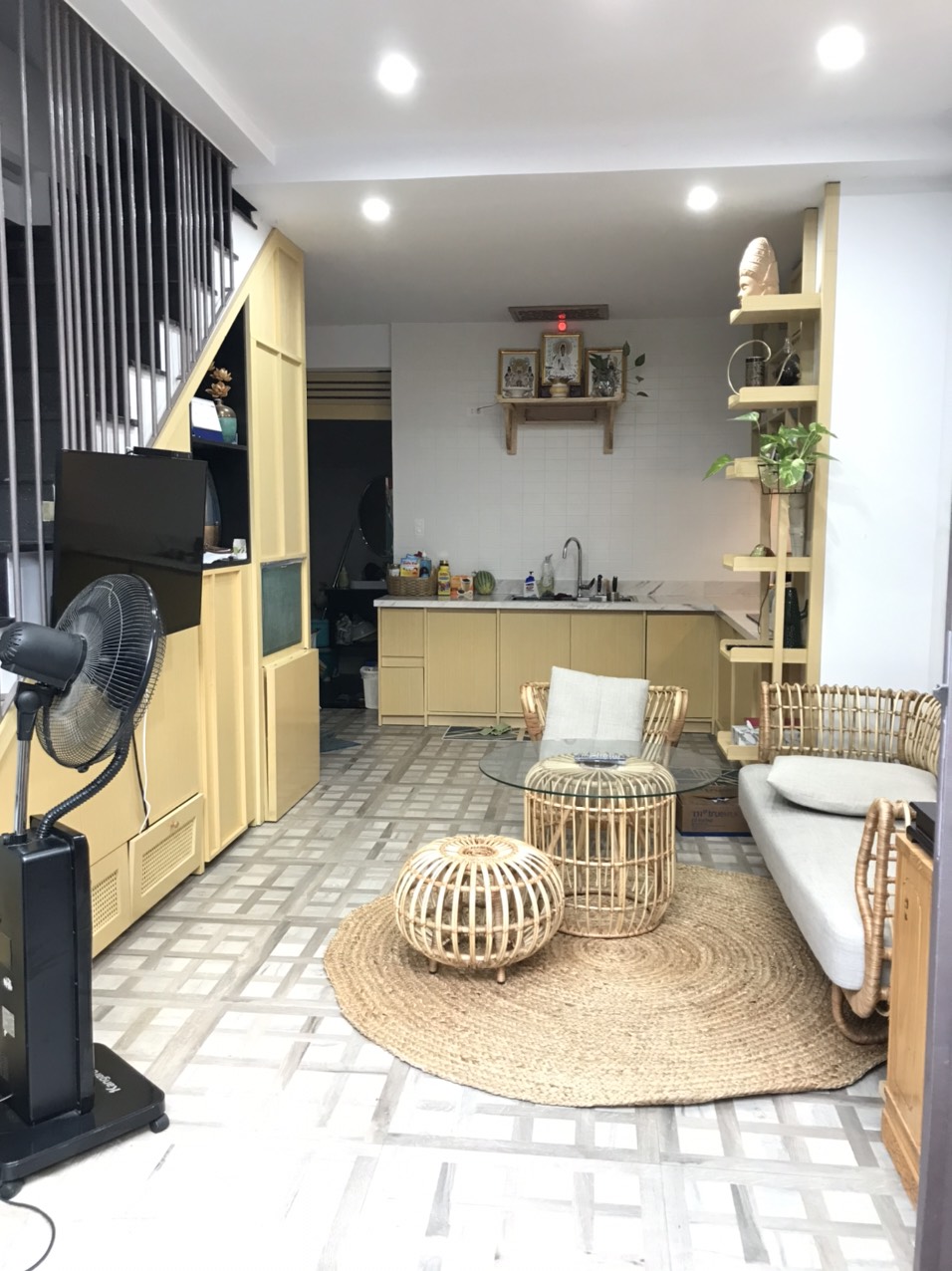 Bán nhà mới xây HXH Hoàng Hoa Thám, Bình Thạnh, giá 17 tỷ TL, thu nhập  80tr/tháng.