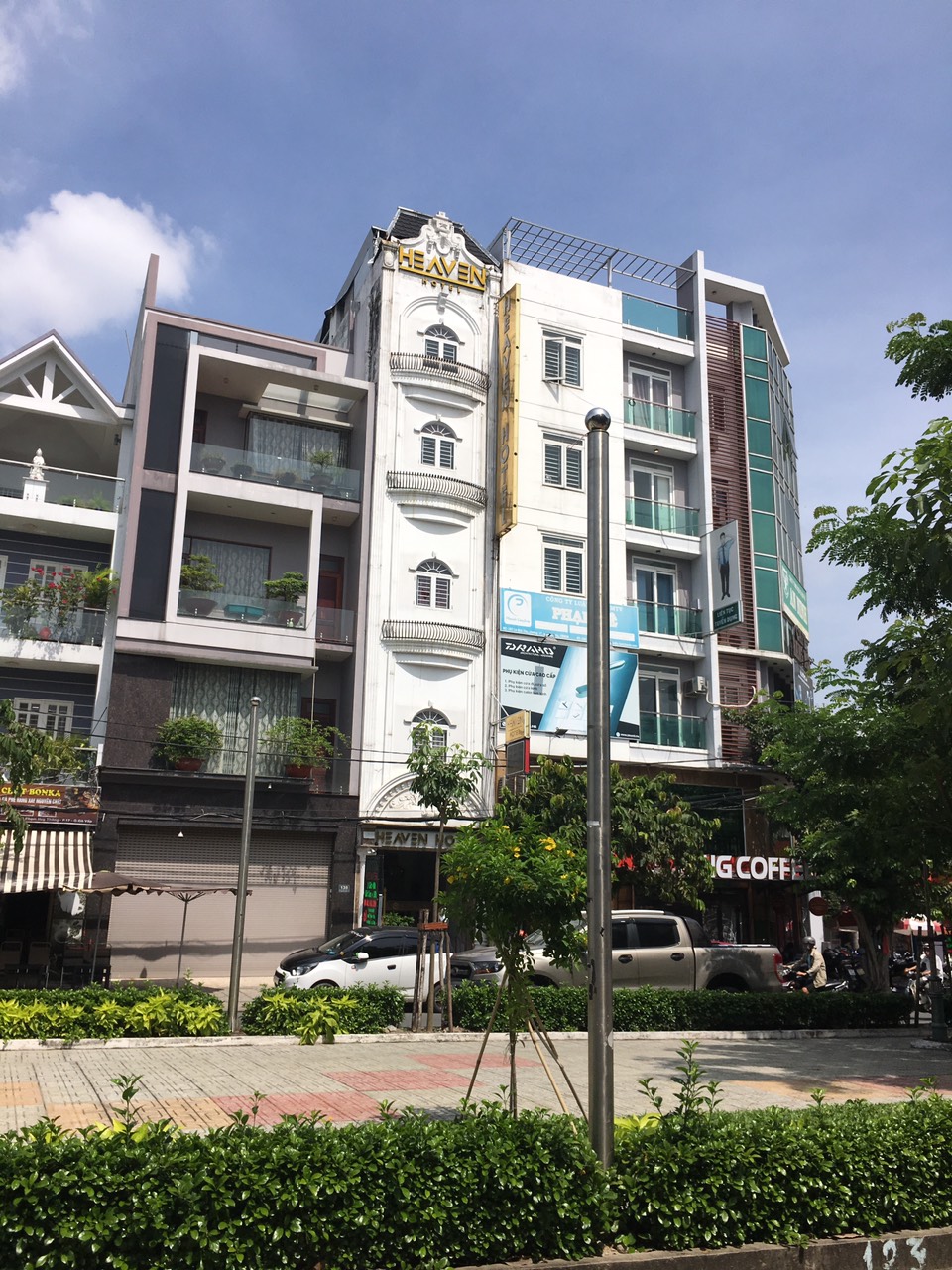 Bán tòa nhà MT Thống Nhất gần Phan Văn Trị P 11 ,diện tích 10x56m ,7 lầu, thu nhập 500tr/ tháng