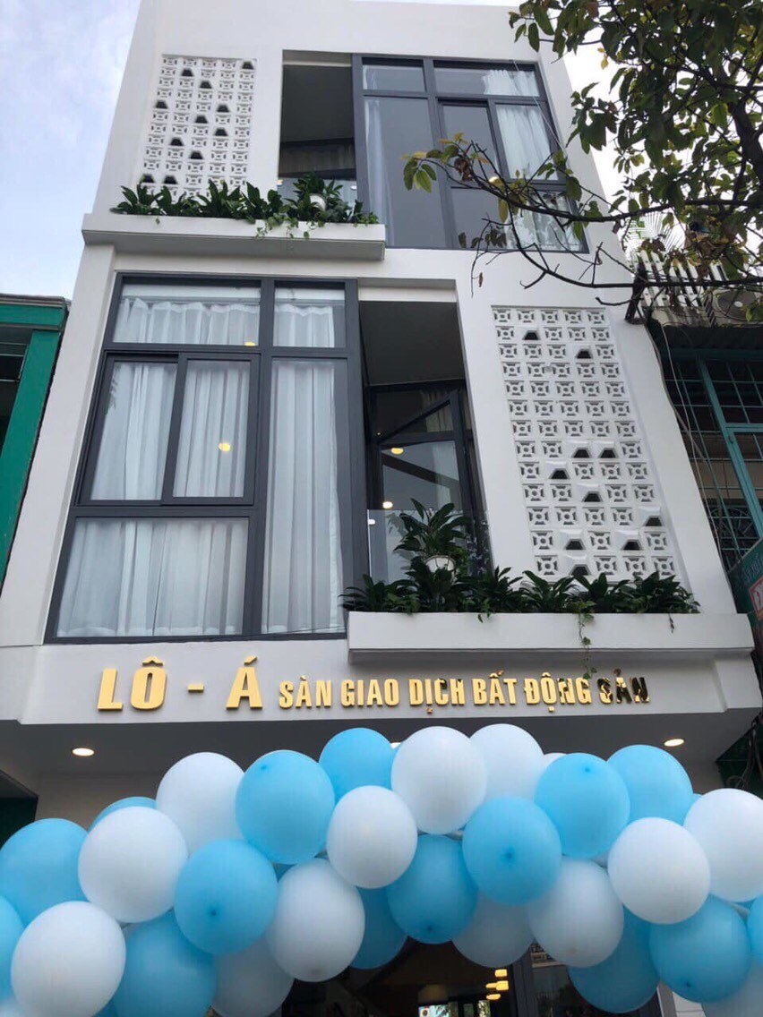 Bán nhà MT Phổ Quang Q PN, DT: 4x17m, 3 lầu, giá: 16.5 tỷ TL