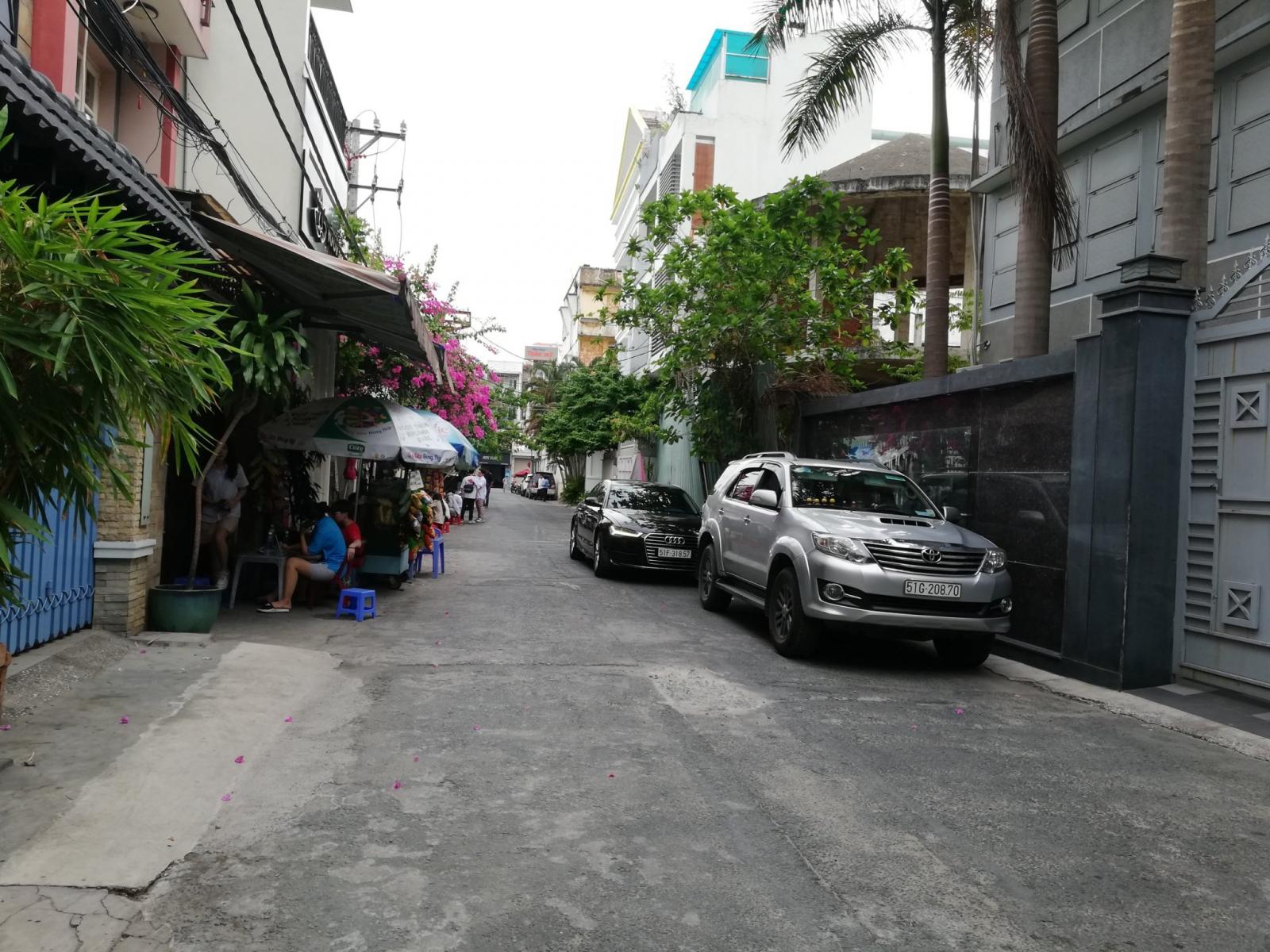 Bán nhà góc 2 mặt tiền khu biệt thự đường Nguyễn Minh Hoàng Khu K300 P.12 Q.Tân Bình 5x16m giá 16 tỷ 