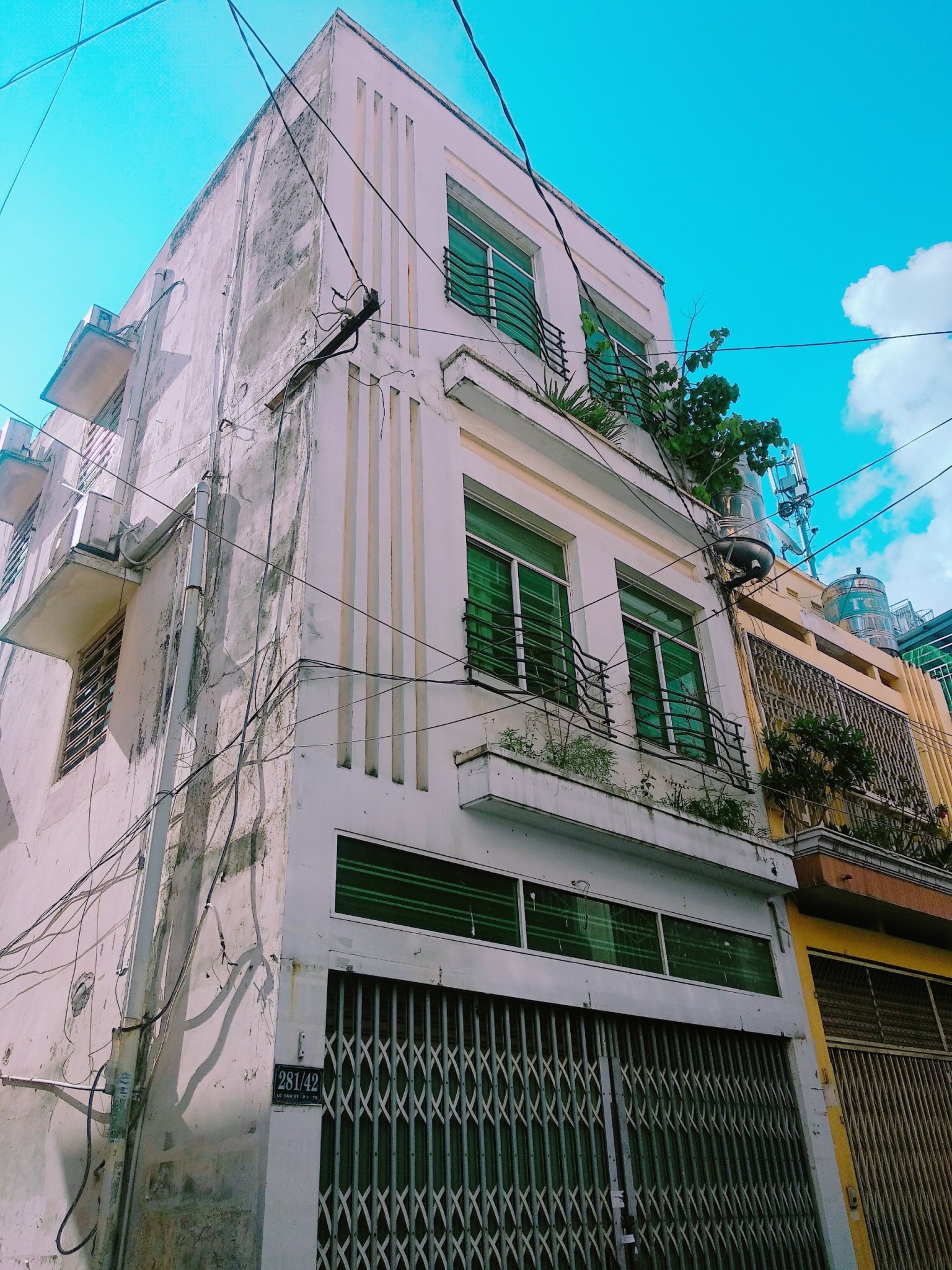 Bán nhà 2 mặt hẻm 8m đường Nguyễn Hồng Đào, Tân Bình. DT: 4.1x18m, giá 10.5 tỷ