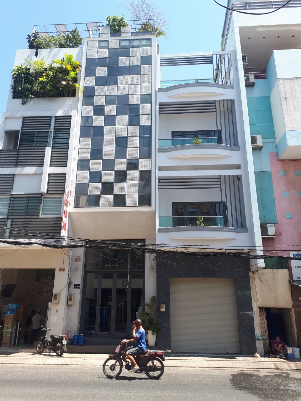 Bán trả nợ MT Văn Thân, P.8, Q.6, DT khổng lồ: 4.6x18m (nở hậu 5m), giá cực rẻ chỉ 12 tỷ 5, LH: 0915190011