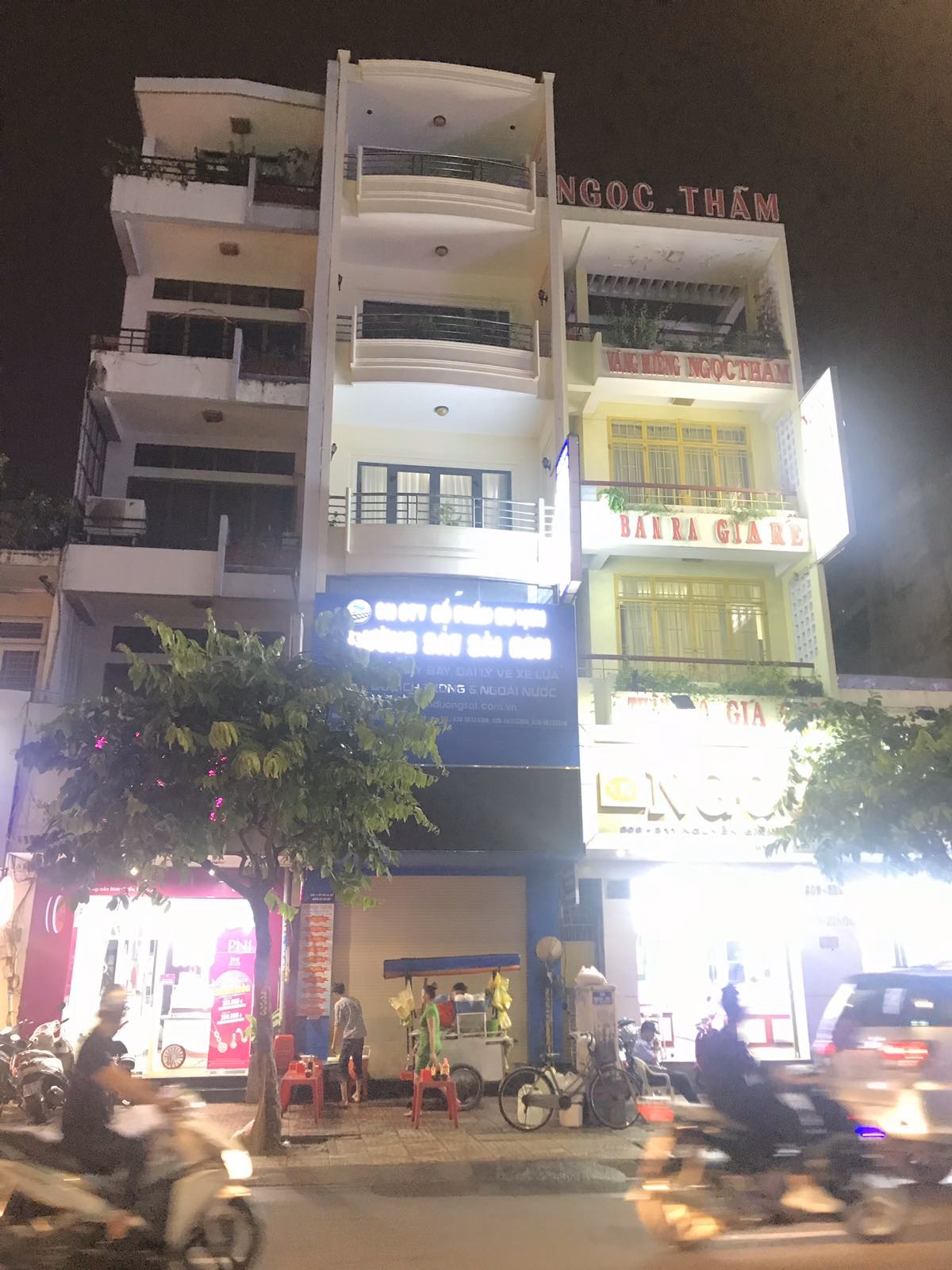 Bán nhà mặt 2 phố kinh doanh đường Nguyễn Thị Nhỏ Q. Tân Bình. DT: 5x32m, NH: 7.5m, giá bán 26 tỷ