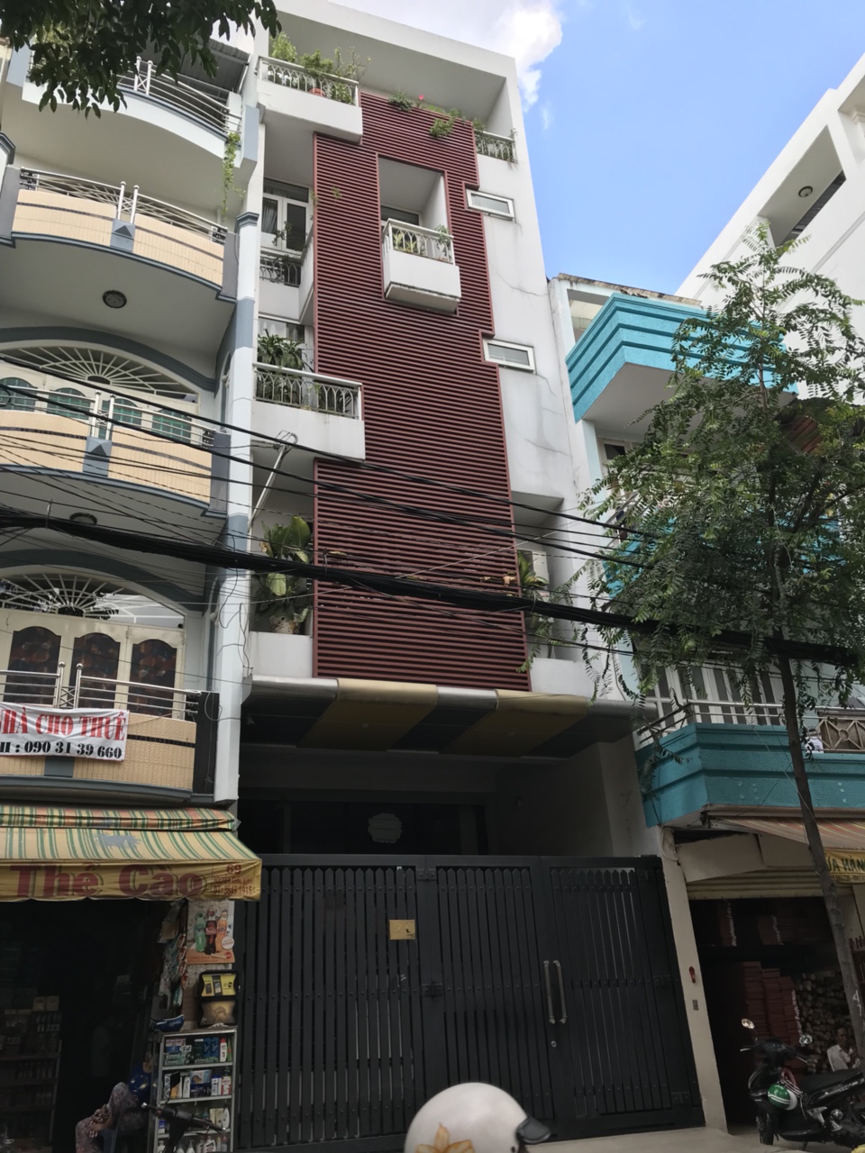 Nhà 3 lầu mới 100% full nôi thất cao cấp bán gấp nhà MT đường Nguyễn Hồng Đào, khu Bàu Cát - Ba Vân (70m2), 15.2 tỷ TL