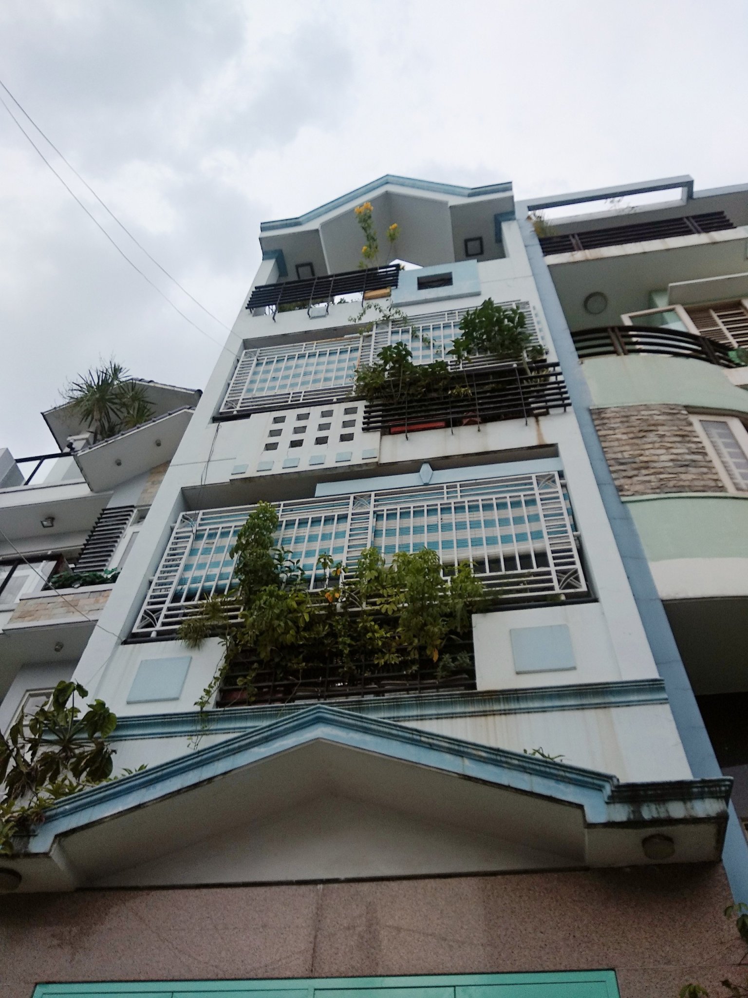 Cần bán nhà khu K300, Nguyễn Minh Hoàng P12 Tân Bhìn; 5x16m vuông vức; giá chỉ 15.5 tỷ