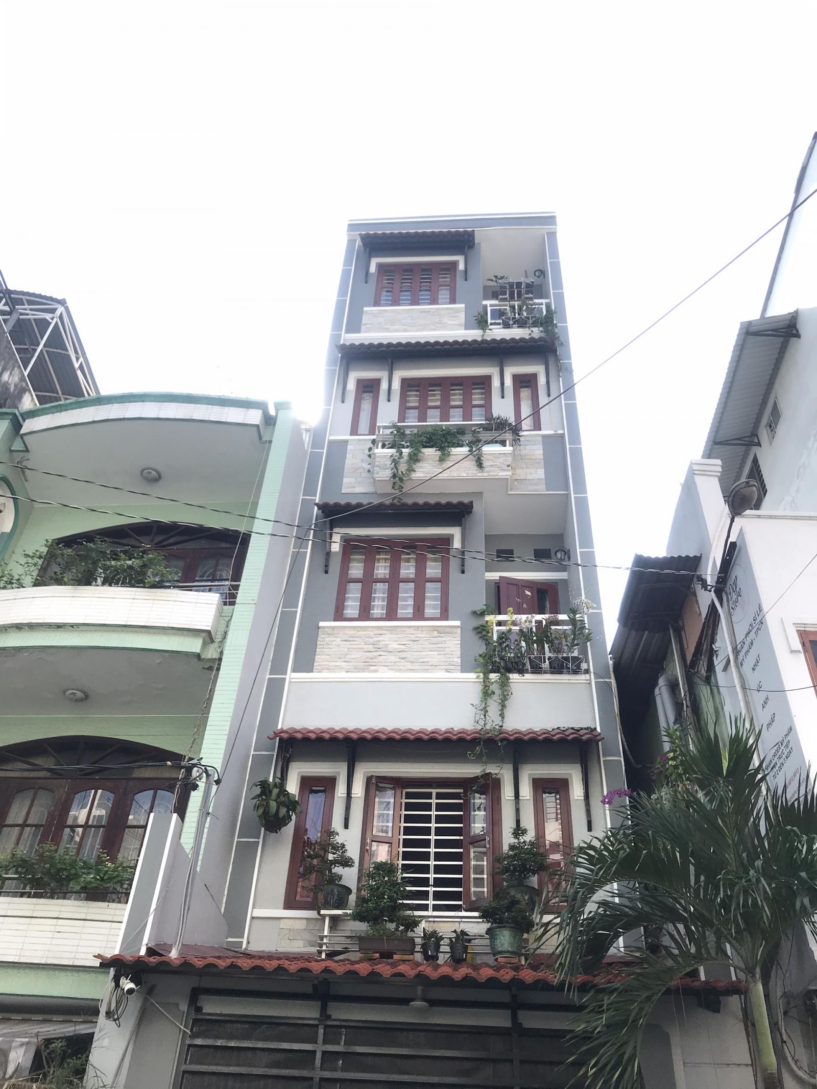 Bán nhà mặt phố Cư Xá Lữ Gia, 4 x 16m, 1 trệt 3 lầu Quận 11. Giá 11.5 tỷ TL