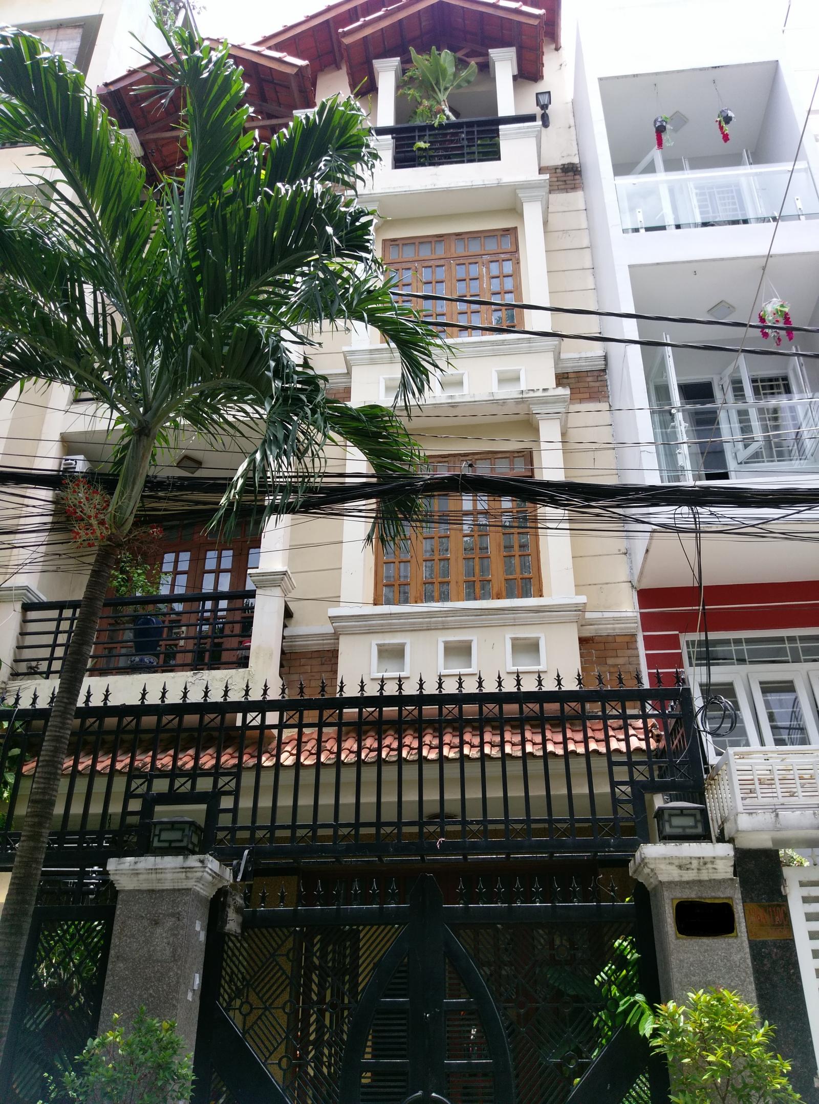Chính chủ bán gấp nhà Hẻm 1073 đường CMT8, phường 7, Tân Bình