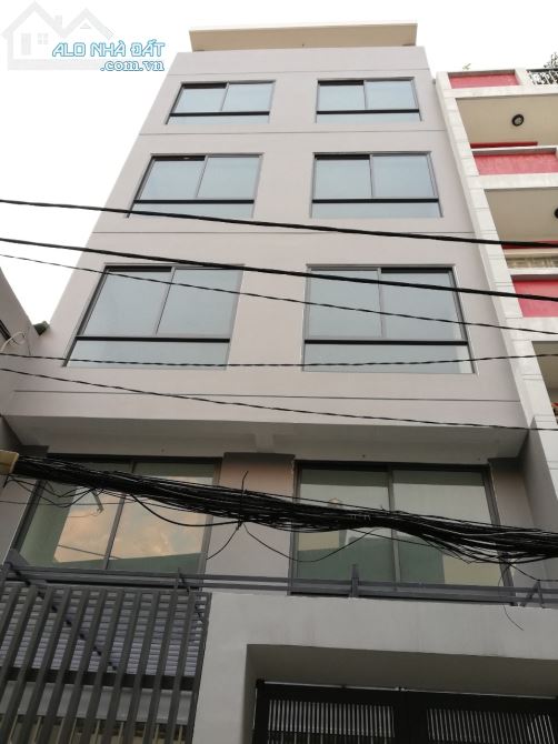 Bán 2 căn nhà liền kề đường Nhiêu Tâm gần Trần Hưng Đạo, Q5, 8 x 20m, 3 lầu cũ. Giá chỉ 62 tỷ TL