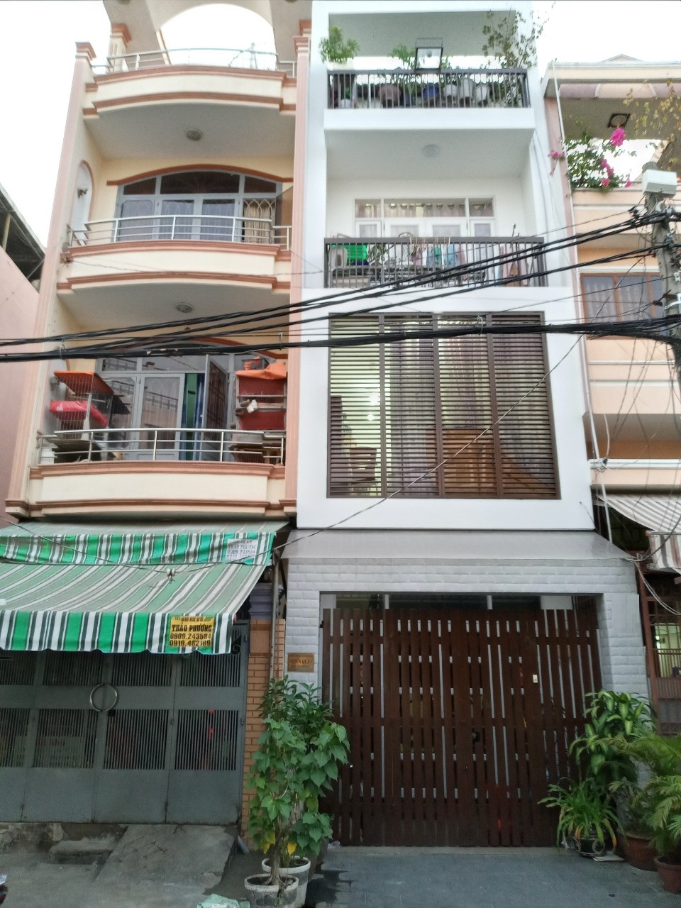 Bán nhà căn góc 2 mặt tiền đường Nguyên Hồng,  P11, Bình Thạnh, giá:12,5 tỷ 