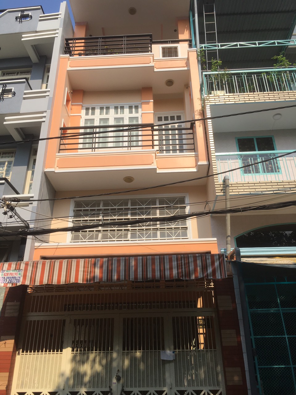 Cần tiền bán gấp nhà Bình Tiên, DT: 4x10m, trệt 3 lầu, chỉ 4 tỷ 8, q.6 LH: 0915190011