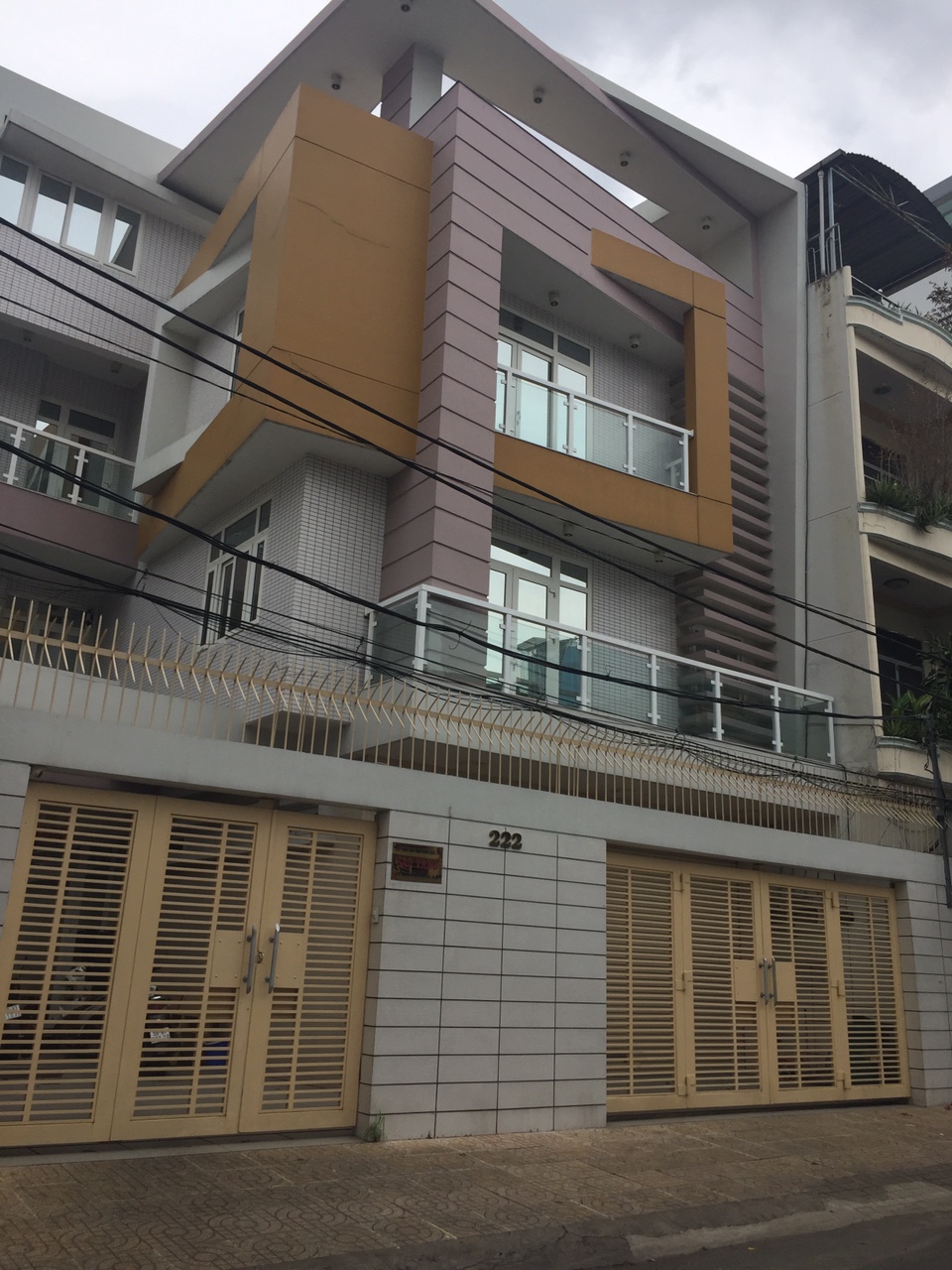 Bán nhà mặt tiền đường Nguyễn Chí Thanh, Quận 5, DT 7x25m gần vòng xoay ngô gia tự