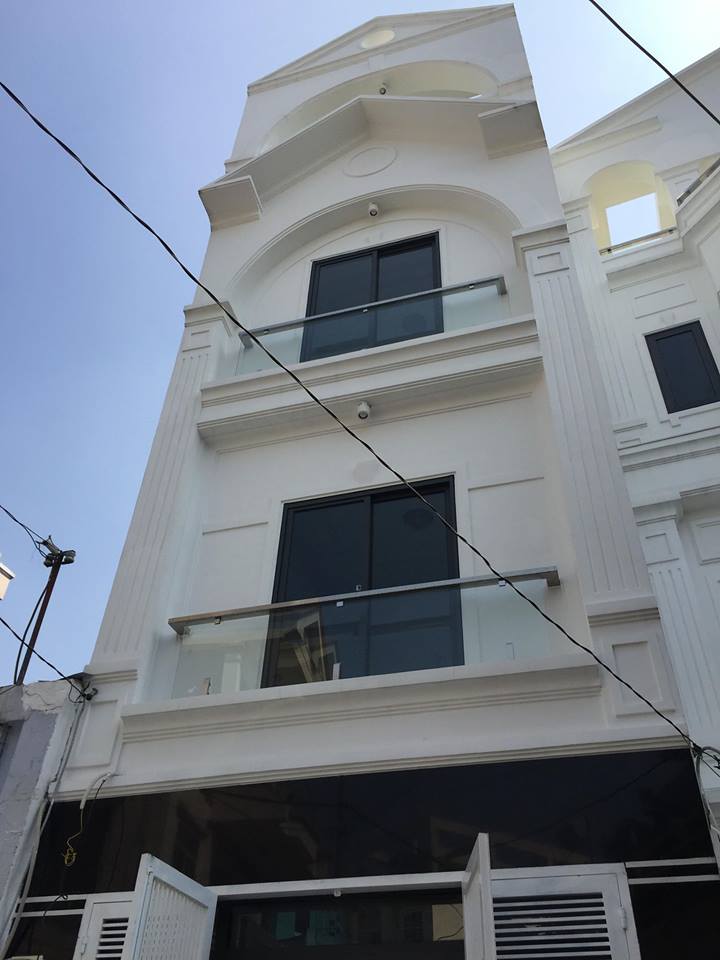 Bán nhà hẻm xe hơi 6m đường Hòa Hảo, Cách Mặt Tiền 30m Quận 10. DT: 4x15m,  chỉ 9.6 tỷ.