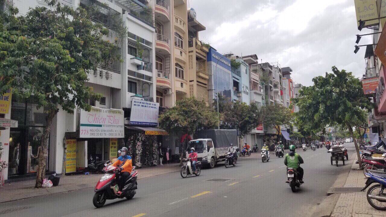 Bán building văn phòng mặt tiền Trần Hưng Đạo, quận 1 (14x25m hầm, trệt, lửng 8 lầu) 130 tỷ 