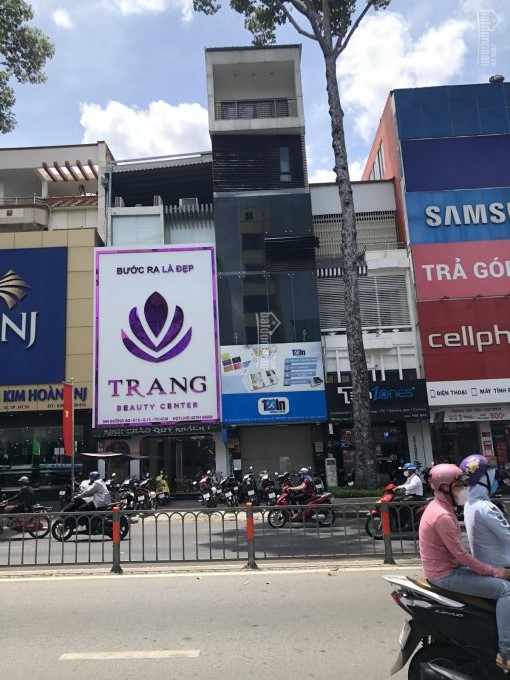 Bán nhà 1 trệt, 5 lầu, thang máy, MT đường 3/2, Phường 12, Quận 10. Vị trí đẹp, phong thủy đẹp