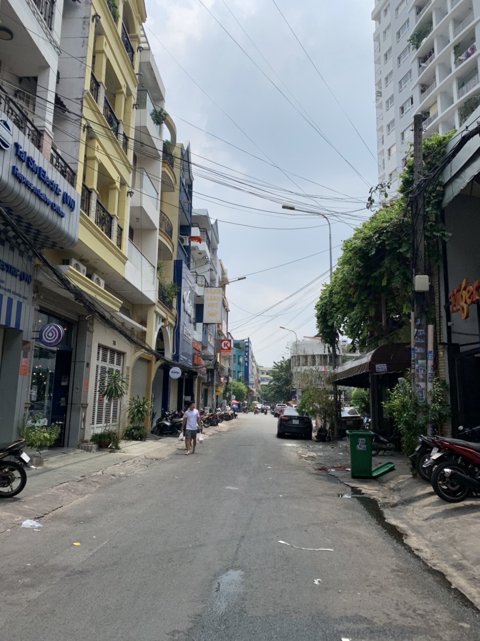 Nhà mặt tiền đường Hoa Cúc, P.7, Phú Nhuận cần bán