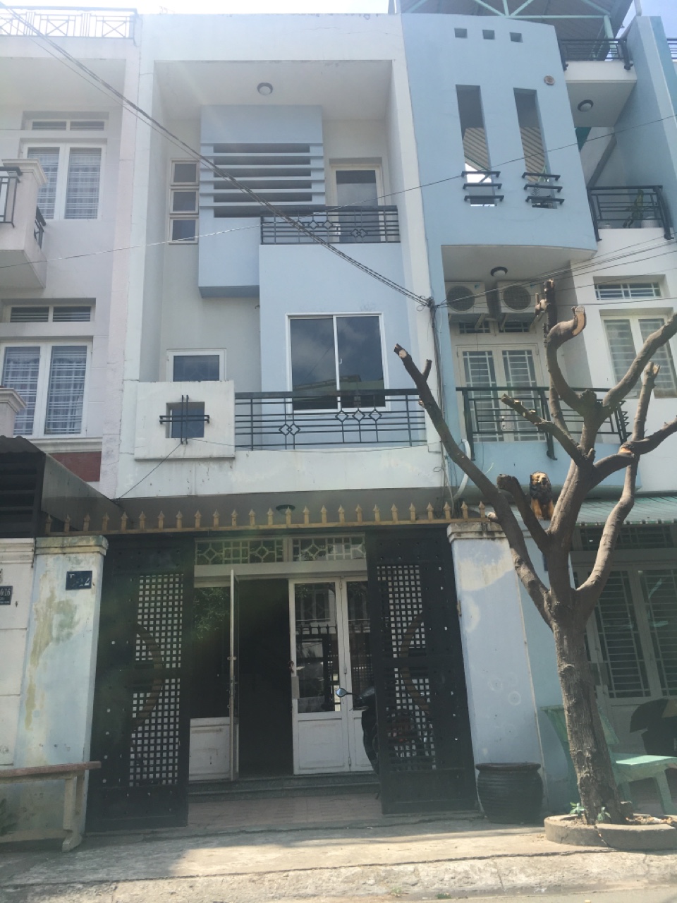 Bán nhà 4x22m 3 lầu khu nhà lầu cao cấp 312 Trịnh Đình Trọng Q. Tân Phú  