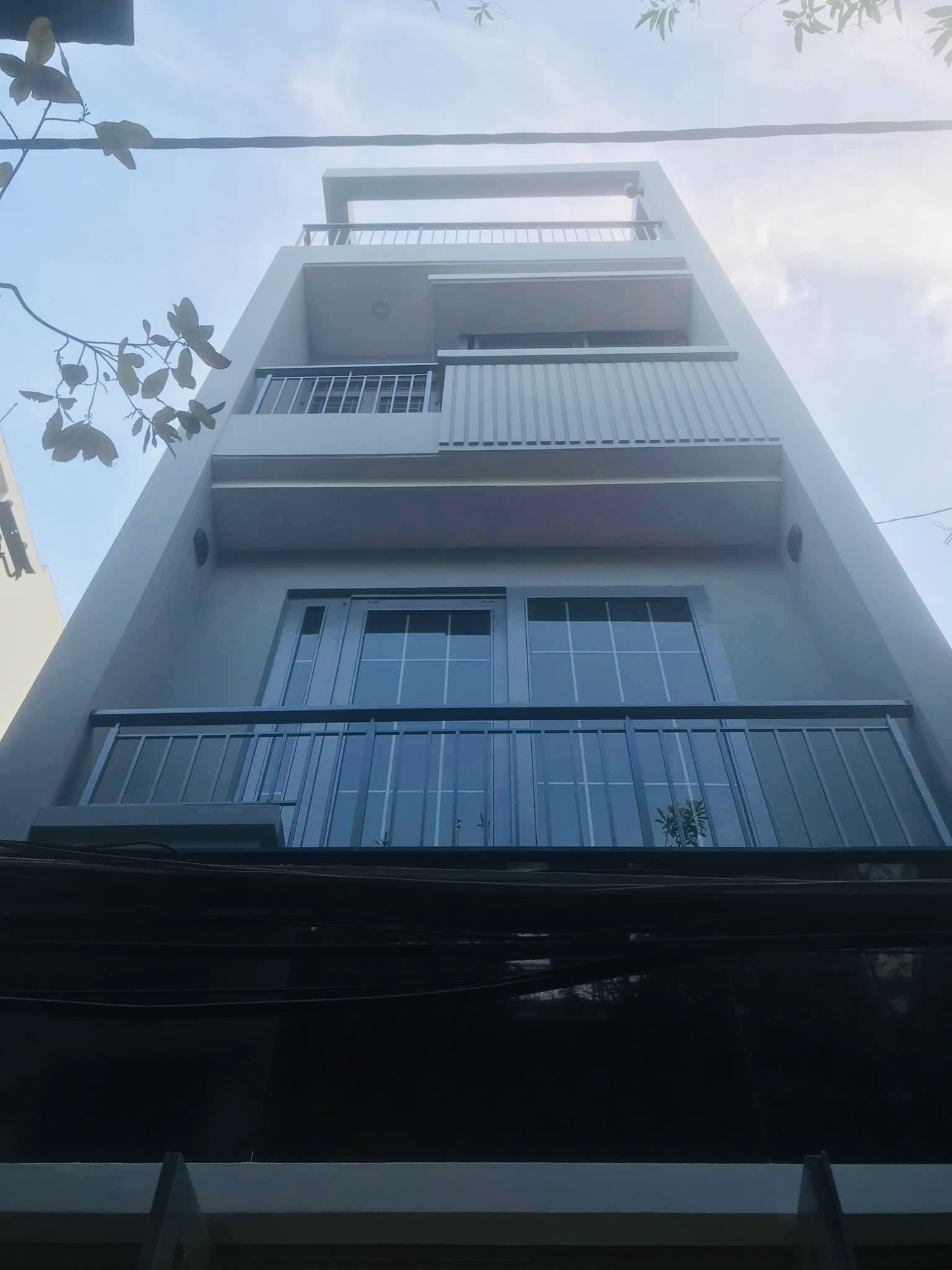 Bán nhà HXH Bùi Viện P. Phạm Ngũ Lão Quận 1, Nha mới Trệt 2 lầu ST, Giá Bán Gấp chỉ 12 Tỷ TL