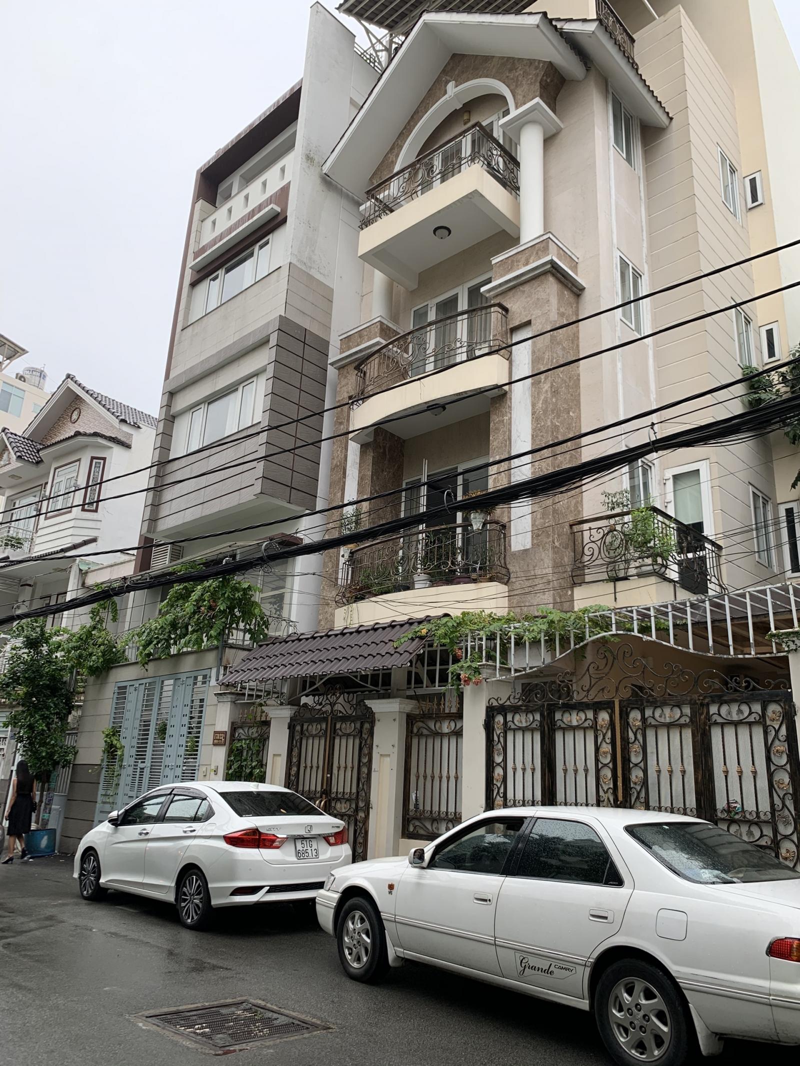 Chính chủ cần tiền bán gấp nhà đường Nguyễn Cửu Vân, P17, Q Bình Thạnh, DT 9.5x15m, 4 tầng, 24.5 tỷ