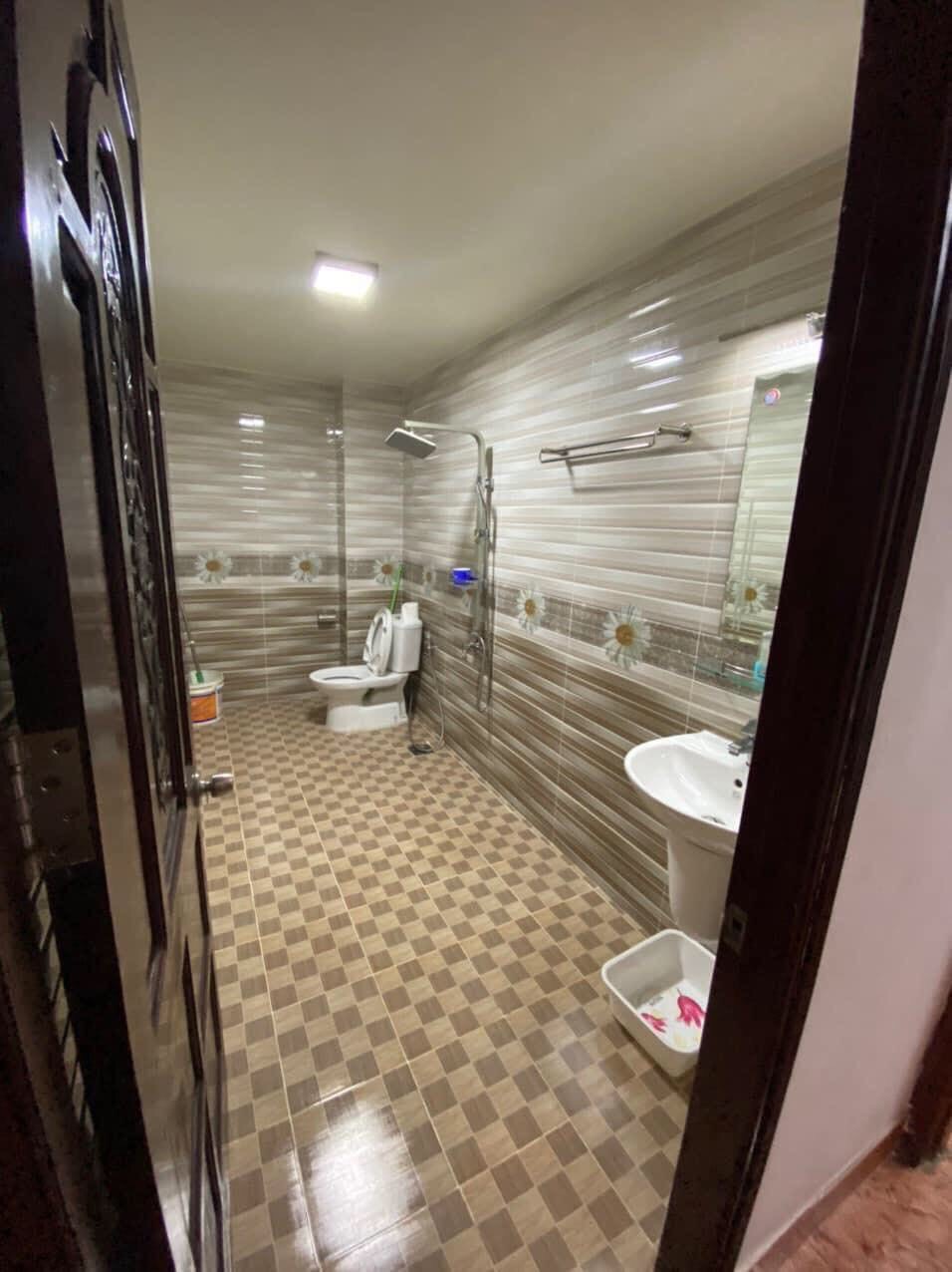 Bán nhà MT đường D5, P. 25, Bình Thạnh, 4x20m, 21 tỷ