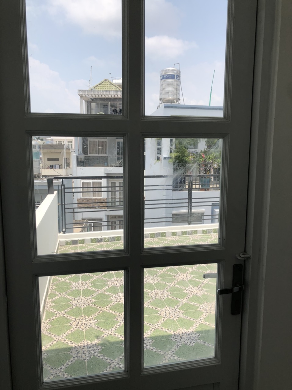 Cho Thuê Nhà MT Đường D2, P25, Bình Thạnh Diện Tích: 4x20m. Nhà 3 Lầu 