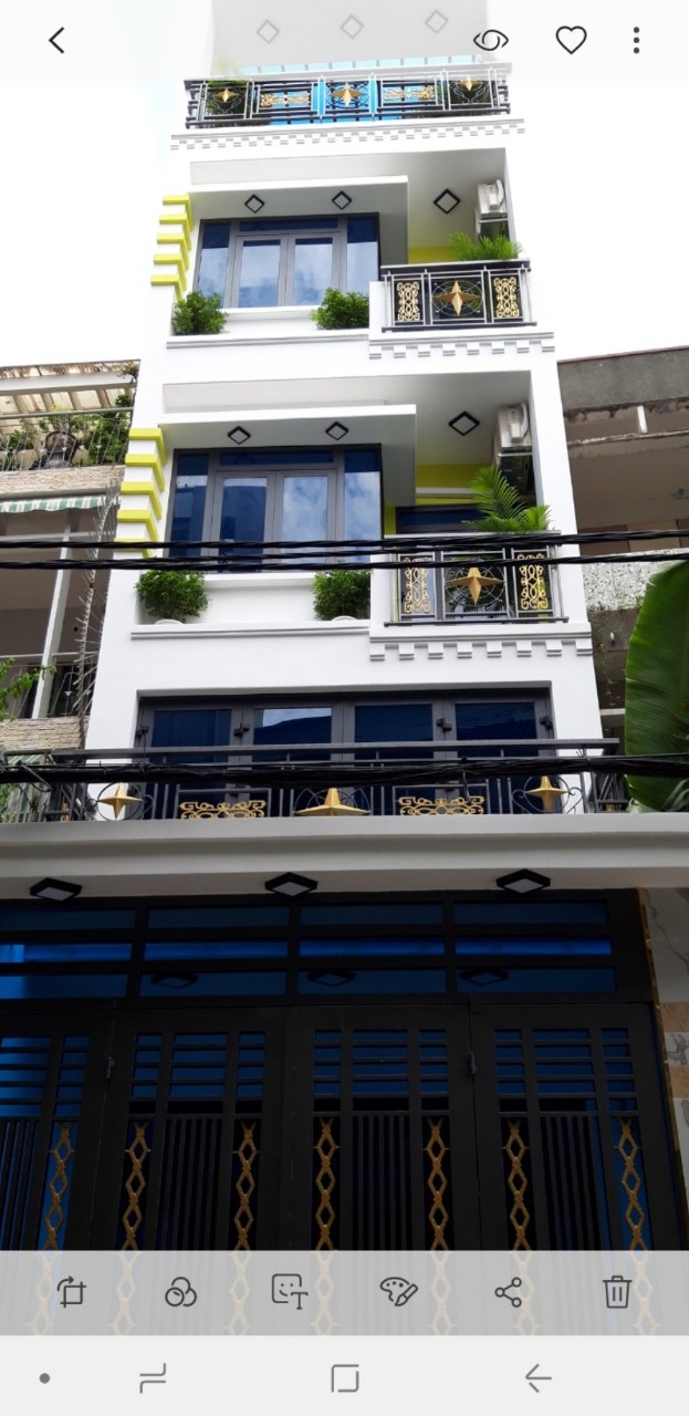 Nhà mặt tiền tuyệt đẹp ngay ngã tư Phú Nhuận 6 tầng 9PN