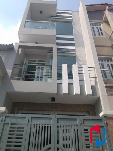 Cần tiền bán gấp nhà đường Nguyễn Thái Bình, P4, Q Tân Bình (4.3x15m), 4 tầng, giá 11,5 tỷ
