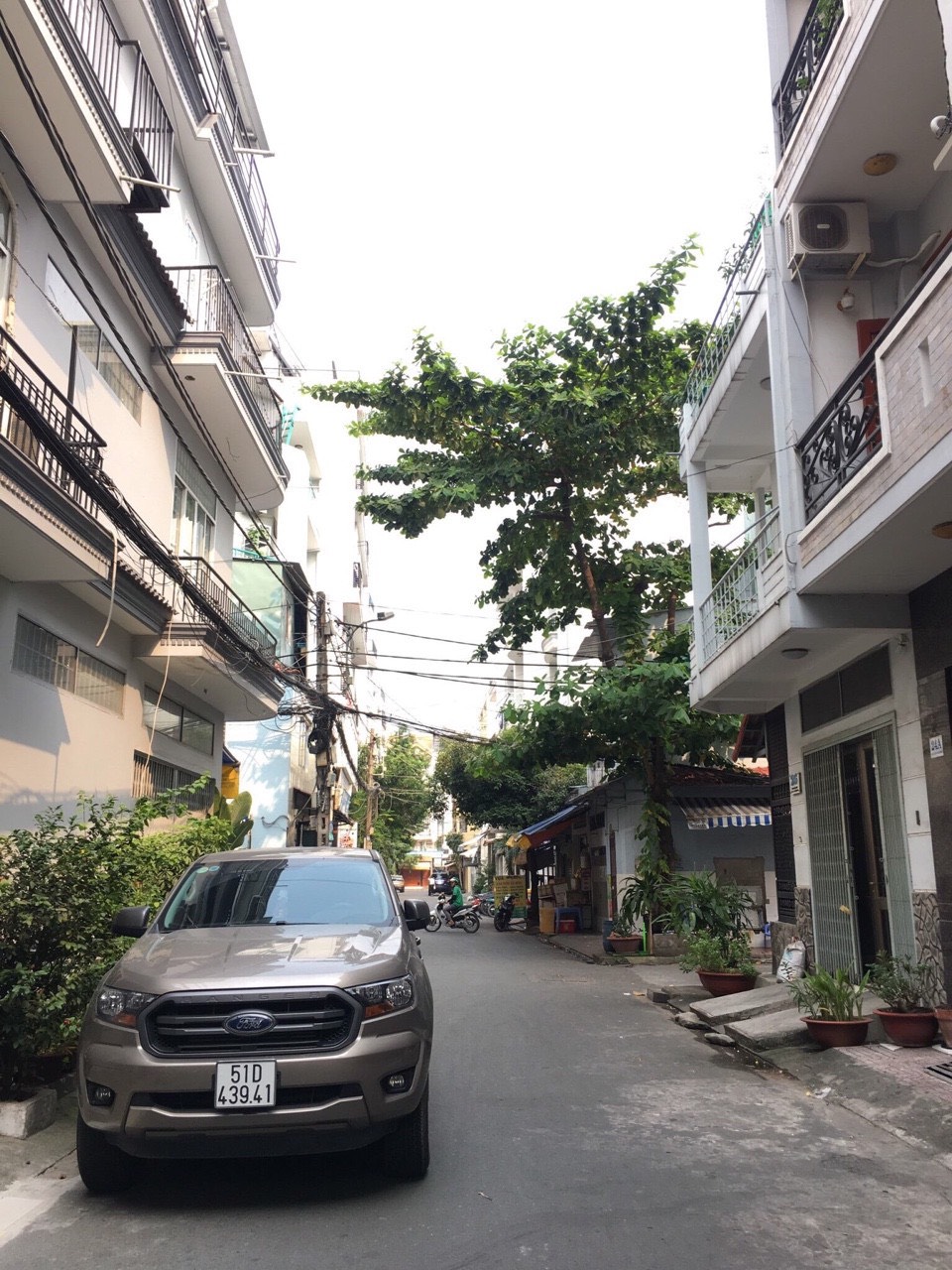 Bán nhà hẻm xe hơi 10m đường Nguyễn Thái Bình, DT: 4.3*17M, nhà nở hậu rất đep