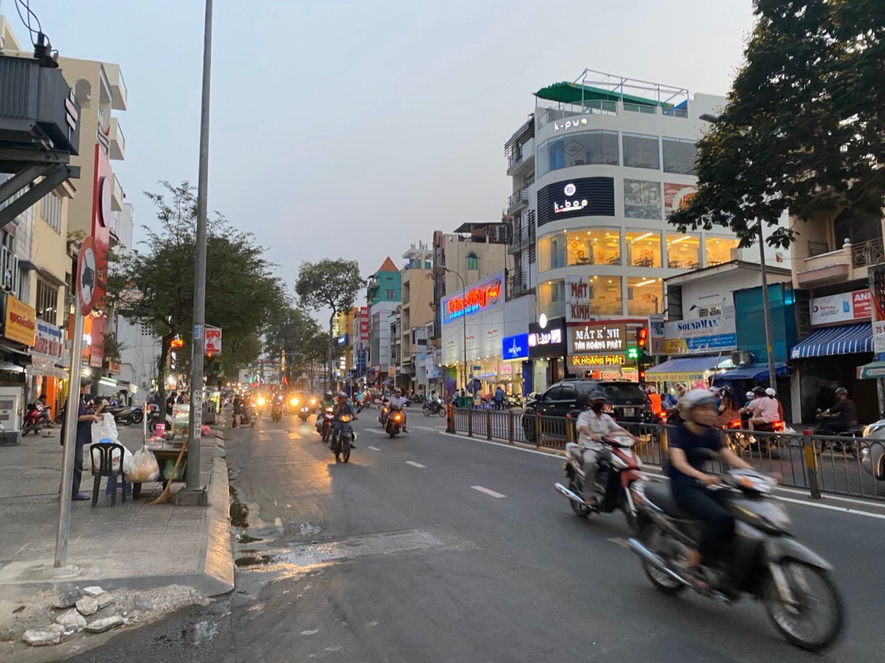 Bán gấp nhà góc 2MT đường Số 66, Thảo Điền, Q2 - DT: 13.3x27.5m, xây cao tầng, giá bán nhanh: 31 tỷ