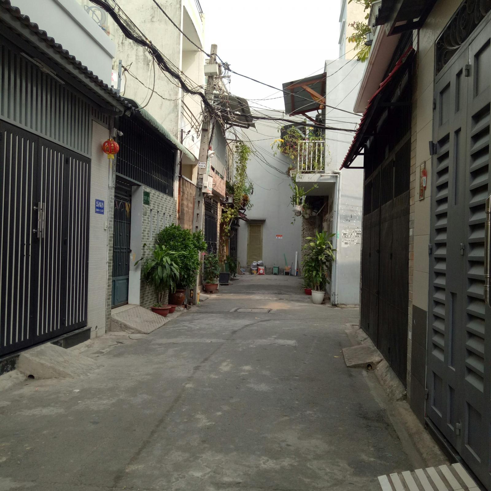 Cần bán nhà đường Nguyễn Trãi, phường 7, quận 5. DT: 3.43x12.5 trệt lững 2 lầu st giá 8.6 tỷ