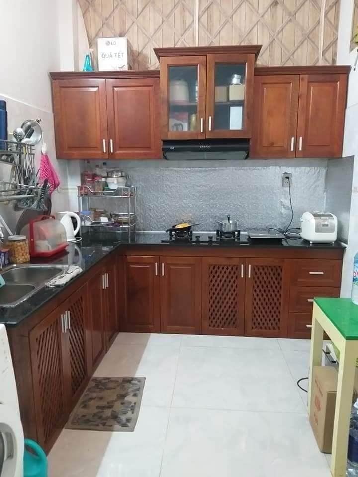 Nhà hẻm xe hơi, 126 Trần Quang Cơ, Tân Phú, 3 tầng, chỉ 3.4 tỷ. Vừa ở vừa cho thuê.