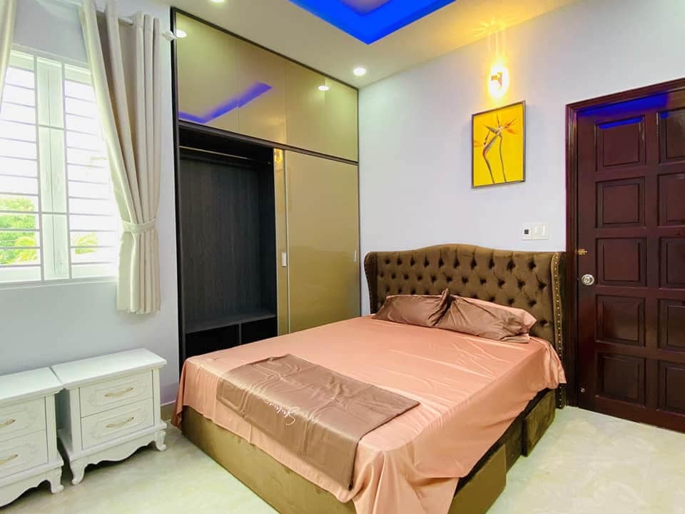 Nhà hẻm xe hơi, 126 Trần Quang Cơ, Tân Phú, 3 tầng, chỉ 3.4 tỷ. Vừa ở vừa cho thuê.