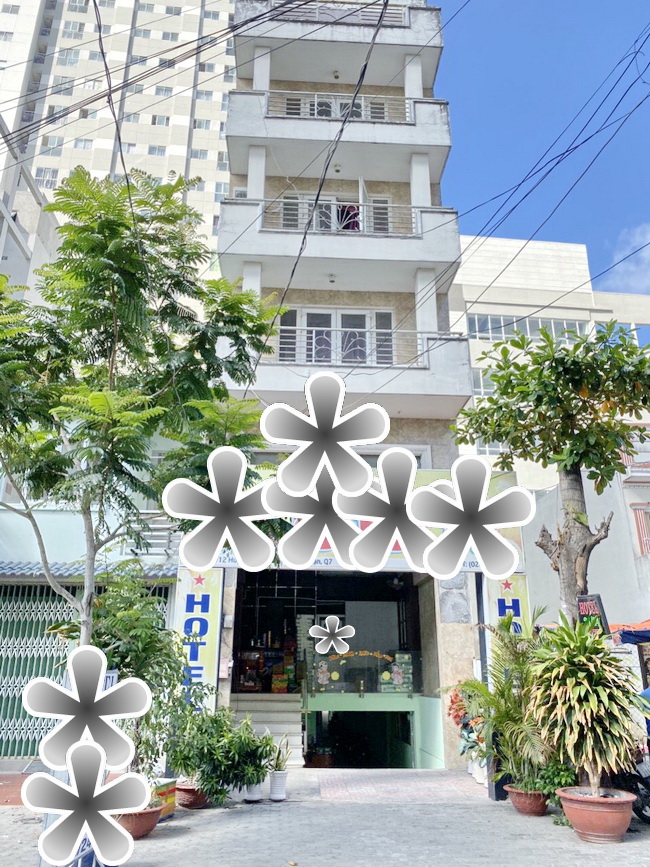 Bán Khách Sạn 5 lầu đường Lê Thị Chợ Quận 7.
