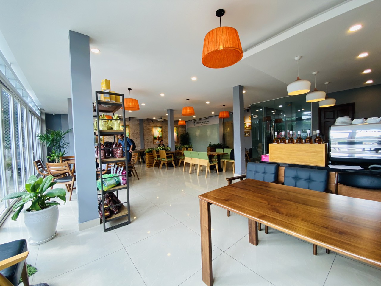 Mua đất tặng nhà full nội thất giữa lòng Quận.11, 1.800M2 sử dụng