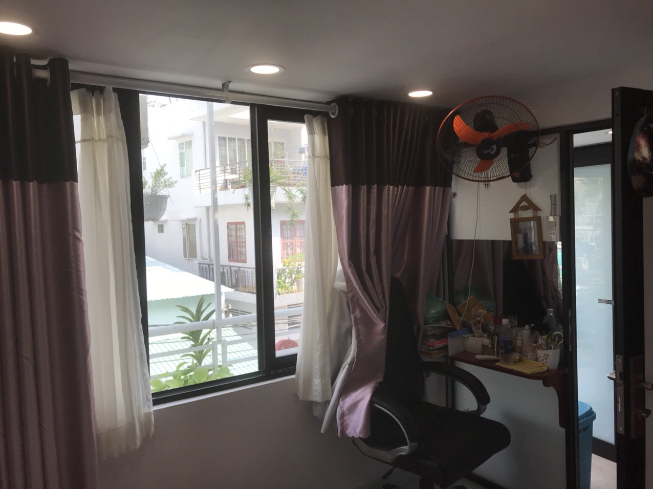 Bán nhà 2 mặt hẻm xe tải khu cư xá Bùi Đình Túy, 4x15m, 4 tầng. Giá 6.6 tỷ 