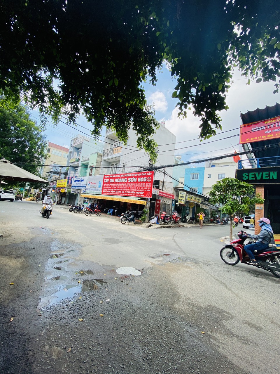 Bán nhà hẻm xe hơi đường Nguyễn Văn Công, P3, GV. DT: 4.15x15m, nhà trệt 2 lầu. Giá: 6.3 tỷ TL.