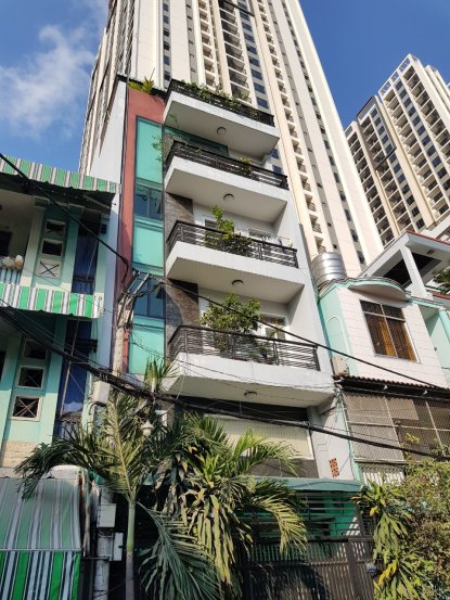 Bán khách sạn đường Lê Hồng Phong, P. 12, quận 10 (5x23m) hầm 4 lầu, giá 28 tỷ